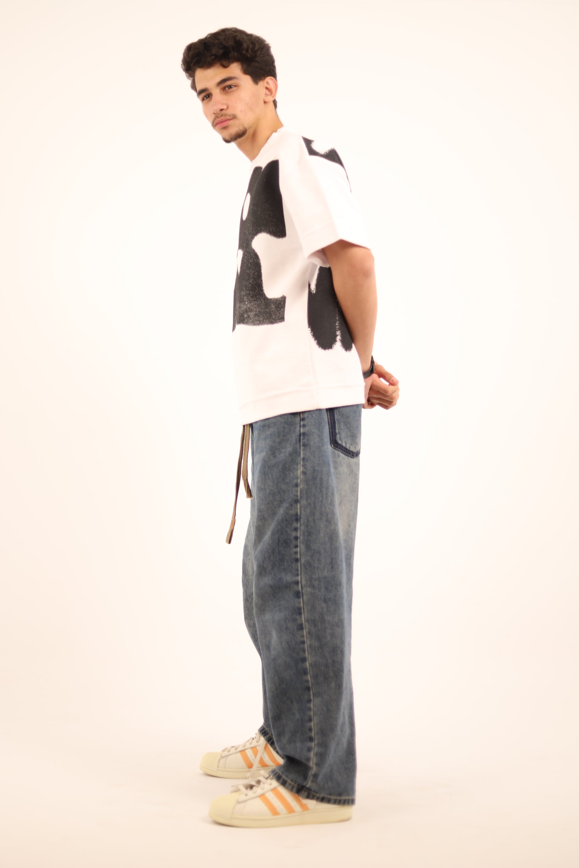 setta graffiti white
