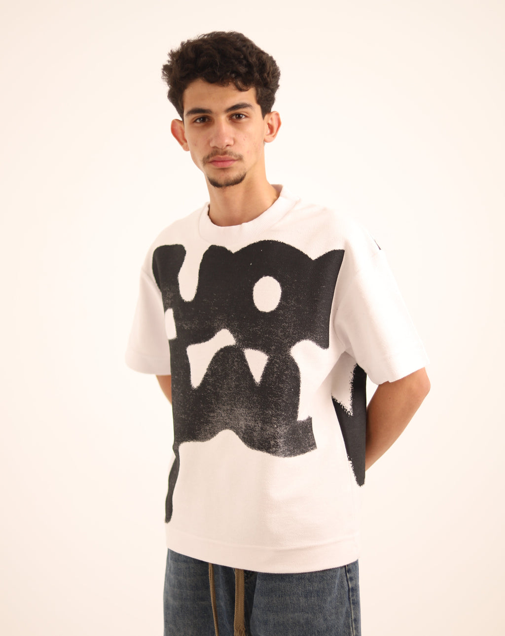 setta graffiti white